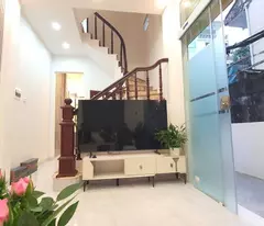 Bán nhà Sở Thượng giá 7.2 tỷ, diện tích 45m2, 5 tầng, mặt tiền 3.5m