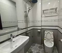 Bán nhà Hà Trì giá 6.15 tỷ, diện tích 31m2, 6 tầng, mặt tiền 3.5m