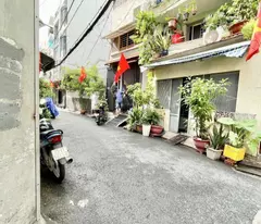NHÀ ĐẸP PHAN ĐÌNH PHÙNG, P1 PHÚ NHUẬN - 4 TẦNG BTCT MỚI ĐẸP FULL NỘI THẤT - 3 MẶT THOÁNG - DÒNG