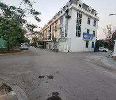 {Cực Hiếm}bán căn view 3mặt tiền_Nam Từ Liêm_Hà Nội_68tỷ_dt 566m²_3tầng_phù hợp làm văn phòng