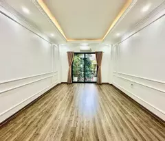Bán nhà Thanh Bình giá 7.4 tỷ, diện tích 32m2, 5 tầng, mặt tiền 4m