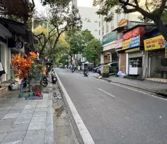 BÁN NHÀ MẶT PHỐ TRẦN HƯNG ĐẠO - HOÀN KIẾM - 10 TỶ 20m 3 tầng có nóc
