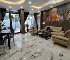 Bán nhà Bồ Đề Long Biên - 49m2 - GIá 8ty250. Thoáng trước sau, view siêu đẹp