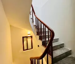 Bán nhà bạch mai 4 tầng long lanh ở ngay cách phố 50m hai bà trưng