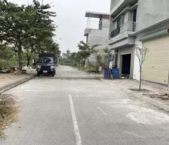 Chính chủ bán 79,5m2 đất TĐC Trâu Quỳ - Đường ô tô tránh, vỉa hè, view vườn hoa thoáng vĩnh viễn
