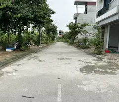 Chính chủ bán 79,5m2 đất TĐC Trâu Quỳ - Đường ô tô tránh, vỉa hè, view vườn hoa thoáng vĩnh viễn