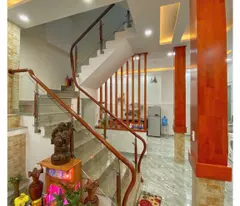 SỐC GIẢM 1.5 TỶ BÁN NHANH KHÁCH SẠN GẦN CHỢ ĐÊM ĐÀ LẠT ĐƯỜNG TRƯƠNG CÔNG ĐỊNH P1 CHỈ 6.5 TỶ