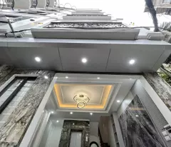 Bán nhà Khương Đình giá 9.9 tỷ, diện tích 40m2, 6 tầng, mặt tiền 5m