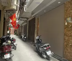 Bán nhà riêng giá siêu hời tại Nguyễn Phúc Lai, Đống Đa, Hà Nội, ngõ oto vào nhà 5 tầng 5 ngủ 16