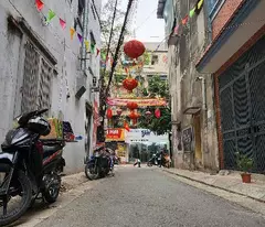 Bán 52m phân lô phố 8 tháng 3 tặng nhà ô tô kinh doanh hai bà trưng