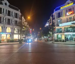 Nhà mới ở ngay, kinh doanh tốt tại Trâu Quỳ, Gia Lâm. 50m2 4 tầng, đường 10m, 8 tỷ x. Lh 0989894845
