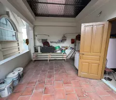 Cho thuê nhà Âu Cơ, Tây Hồ, Hà Nội- Nhà rộng thoáng mát-HĐ lâu dài