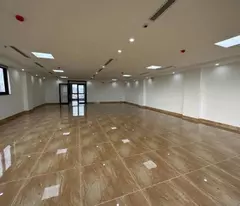 Bán tòa 8 nổi 1 hầm phố Lạc Long Quân 75 tỷ 145m2, MT7.5m kinh doanh gần Quận Ủy