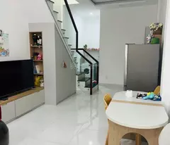 Mặt tiền P5 Quận 8, 2 tầng 55m2 ngay cầu Nguyễn Tri Phương, đường 10m xe hơi ngủ nhà, chỉ 7 tỷ TL