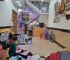 Nhà giá ngợp - Mặt tiền Hà Chương, Trung Mỹ Tây (4x18) 4 tầng, Quận 12 hơn 5T