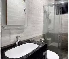 Nhà 4,5 tầng ,dòng tiền 25 triệu tháng ,thang máy -Nguyễn Hữu Thọ -Hải Châu-Giá chỉ 6,3 tỷ.