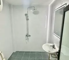 BÁN NHÀ PHỐ MINH KHAI HAI BÀ TRƯNG MẶT TIỀN RỘNG GẦN PHỐ CHỈ VIỆC SÁCH VALI VỀ Ở 5 TẦNG GIÁ 7,15 TỶ