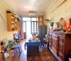 CĂN ĐẸP LÕN NÀ CỔ NHUẾ THÔNG SỐ VÀNG MẶT PHỐ 45MX5T ,Ô TÔ TRÁNH NHAU ,KD ĐỈNH GIÁ CHỈ 15,3 TỶ