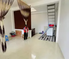 Dưới đây là một số gợi ý tiêu đề cho tin rao bán bất động sản của bạn, tuân thủ các yêu cầu về độ