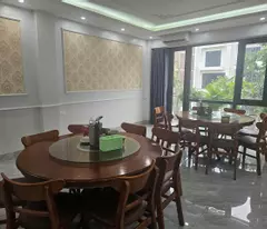 Bán nhà 5 tầng thang máy, mặt phố Bà Triệu, 12 tỷ x 100m2, pháp lý đầy đủ, Liên Bảo, Vĩnh Yên