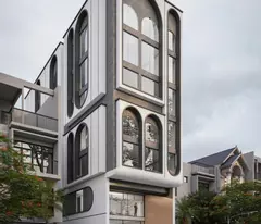 BÁN ĐẤT MẶT PHỐ VŨ TÔNG PHAN- HOÀNG MAI,200 M2, MẠT TIỀN 9 M, GIÁ 63 TỶ.