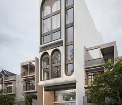 BÁN ĐẤT MẶT PHỐ VŨ TÔNG PHAN- HOÀNG MAI,200 M2, MẠT TIỀN 9 M, GIÁ 63 TỶ.