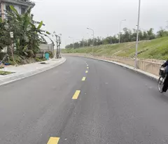 Chính chủ cần bán 214,7m2 đất đường đê Vàng, Phúc Lợi. Khổ đất đẹp, không lỗi phong thủy