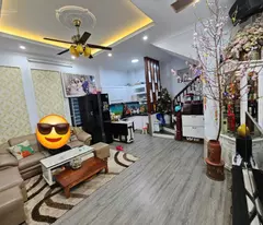 Bán nhà Phạm Văn Đồng - lô góc - mặt ngõ - ô tô tránh cách 30m DT: 38M - 7.6 tỶ