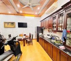 Bán nhà Xuân La giá 8 tỷ, diện tích 35m2, 5 tầng, mặt tiền 6m