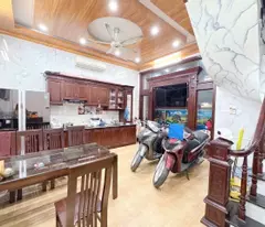 Bán nhà Xuân La giá 8 tỷ, diện tích 35m2, 5 tầng, mặt tiền 6m