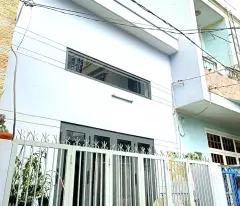 Nhà Mới, ở ngay, Nguyễn tuyển, Q2, Cho Thuê 5tr/tháng, DTsd 68m2. Giá chỉ 4.1 ty