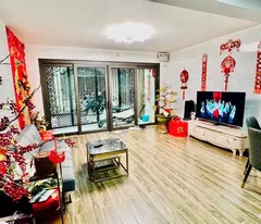 Nhà đẹp ở luôn ở La Thành, Đống Đa diện tích 52m2, 4 tầng, mặt tiền 4.8m, gara oto, Giá 18.5 Tỷ