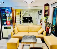 Nhà đẹp ở luôn ở La Thành, Đống Đa diện tích 52m2, 4 tầng, mặt tiền 4.8m, gara oto, Giá 18.5 Tỷ