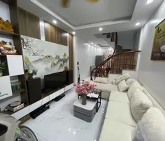 Bán Nhà Khương Đình, 33m², 5 Tầng, Full Nội Thất, ngõ rộng Chỉ 6 Tỷ