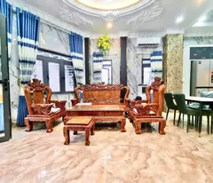 Nhà đẹp cạnh Phú Mỹ Hưng, 4 tầng, đường 7m, chỉ 6.5 tỷ