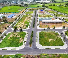 Bán Đất Nền King Hill, đối diện Eco Retreat 220ha - Long An, Giá từ 2.2Tỷ, Ck tới 12%. sổ sẵn từng
