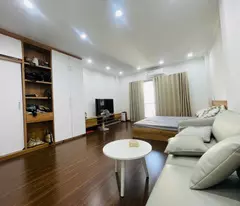 NHÀ DÂN XÂY CỔ LINH - 50M _ HƠN 8 TỶ_ NGÕ THÔNG _ SÁNG THOÁNG _ Ô TÔ ĐỖ SÁT NHÀ _ GẦN AEON,