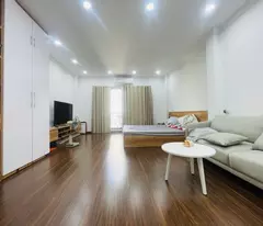 NHÀ DÂN XÂY CỔ LINH - 50M _ HƠN 8 TỶ_ NGÕ THÔNG _ SÁNG THOÁNG _ Ô TÔ ĐỖ SÁT NHÀ _ GẦN AEON,