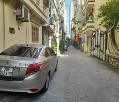 Bán nhà ngõ Thái Thịnh 72 m2 - 5 tầng