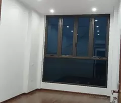 BÁN NHÀ LÊ VĂN HIẾN - KINH DOANH- 2 MẶT TRƯỚC SAU Ô TÔ TRÁNH