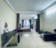 Bán nhà Hoàng Quốc Việt, 35m2, 5 tầng, 2 thoáng, ngõ ba gác, oto gần, ở sướng