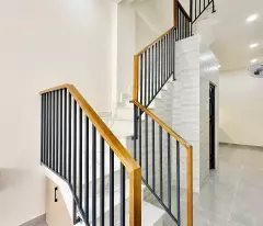 - NHỈNH 3 TỶ...MẶT TIỀN HẺM - NGAY TRƯỜNG HỌC