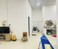 SOS, Gấp bán Nhà Linh Đông, THủ Đức, HXH, DT 101m2, kiên cố, ở Ngay. Chỉ 4ty hơn