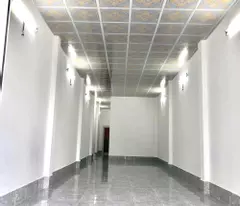 Cho thuê nhà mặt phố Trần Duy Hưng, hè rộng ô tô đỗ ngày đêm DT: 75m2 x 4T giá cạnh tranh