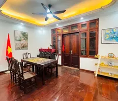 Bán nhà phân lô lê thanh nghị 5 tầng ô chờ thang máy 10m ra phố kinh doanh hai bà trưng