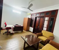 Bán nhà phân lô lê thanh nghị 5 tầng ô chờ thang máy 10m ra phố kinh doanh hai bà trưng