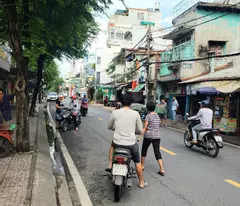 Mặt tiền Tùng Thiện Vương nở hậu 4.5x15 chỉ 10 tỷ 9