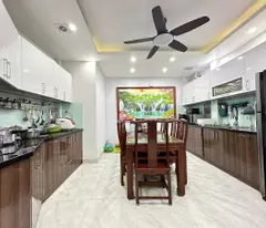 Bán nhà riêng tại Ngõ 213 Giáp Nhất,Thanh Xuân  , DT 53m2, 6PN, 5WC, giá cực chất 8,9 tỷ