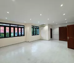 Nhà chính chủ cho thuê kinh doanh, văn phòng tại khu vực sầm uất.