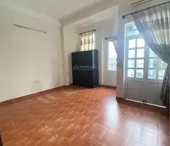 Hạ giá bán gấp nhà 3 tầng hẻm oto Lê Hồng Phong, phường Phước Hải, tp Nha Trang